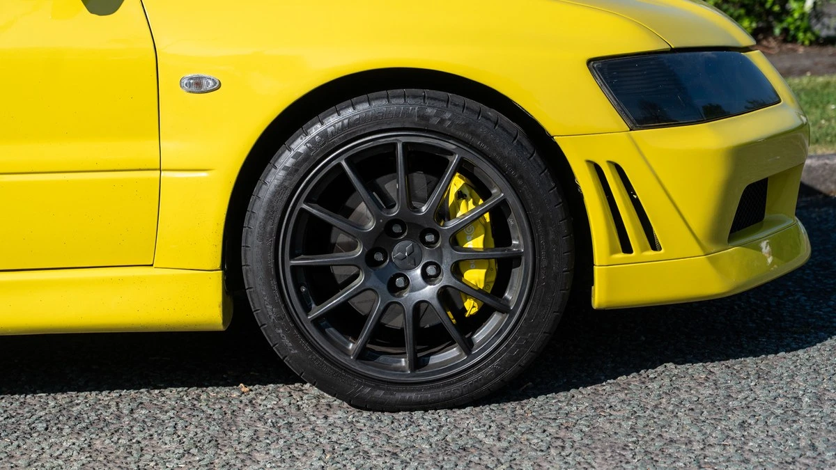 2001 Mitsubishi Lancer Evolution VII 7th Gen - Image 11 of 30