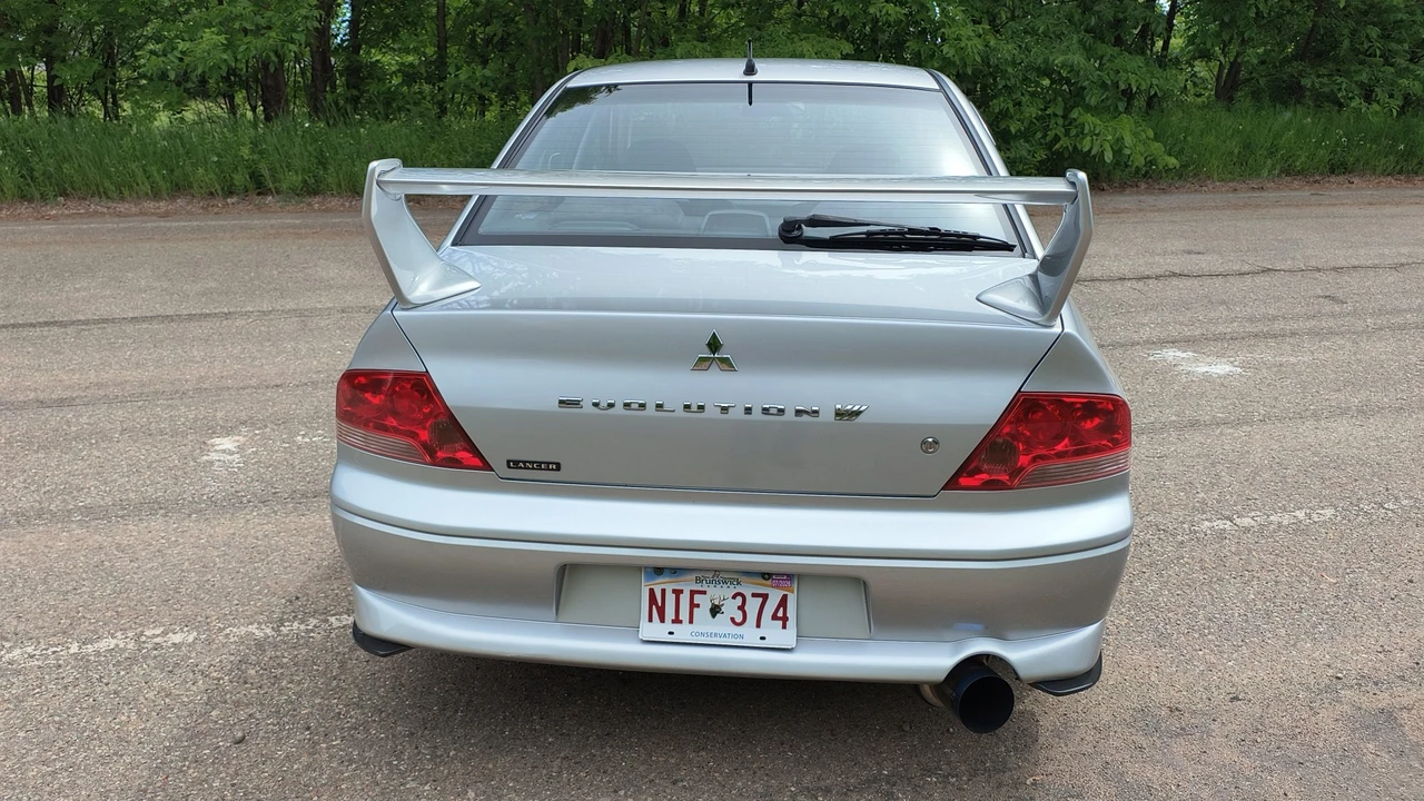 2001 Mitsubishi Lancer Evolution VII 7th Gen - Image 11 of 31