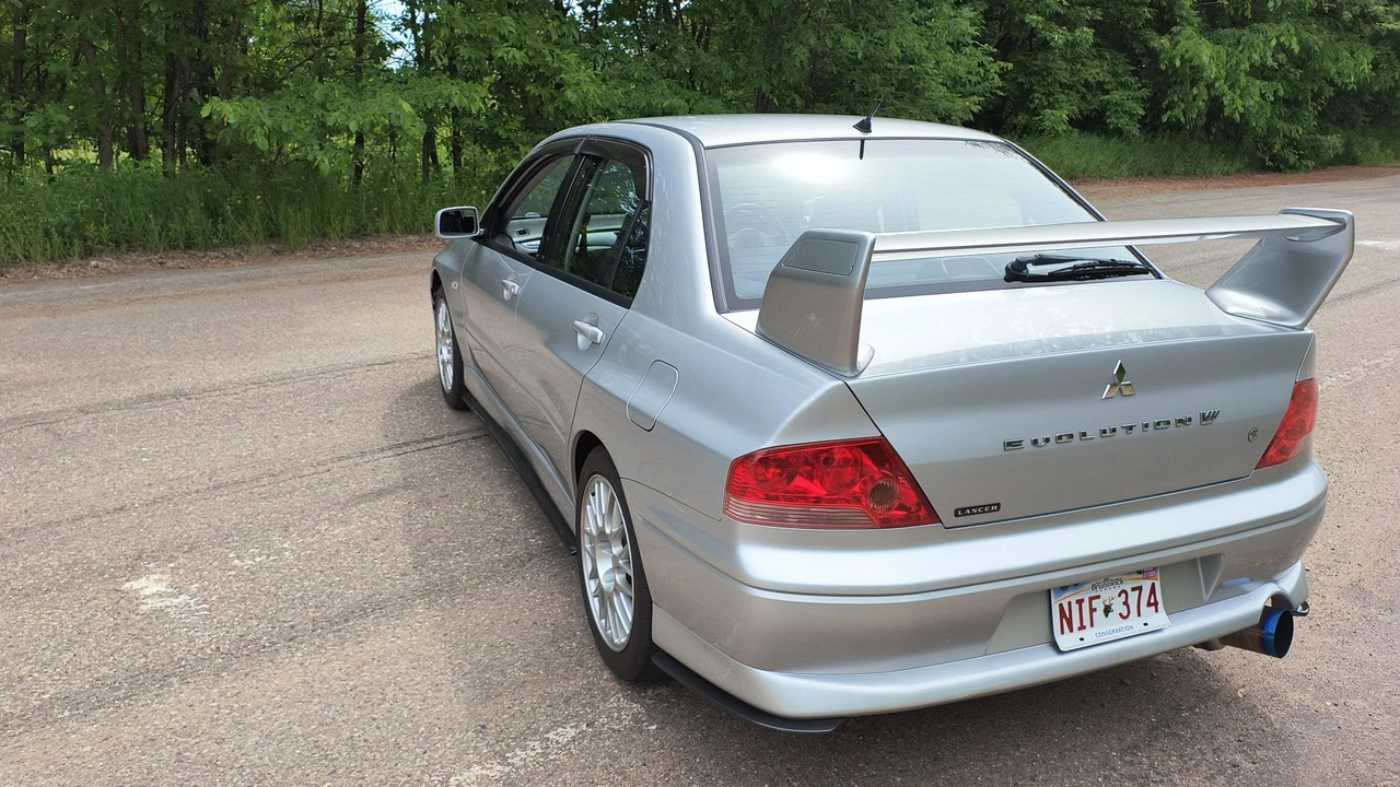 2001 Mitsubishi Lancer Evolution VII 7th Gen - Image 10 of 31