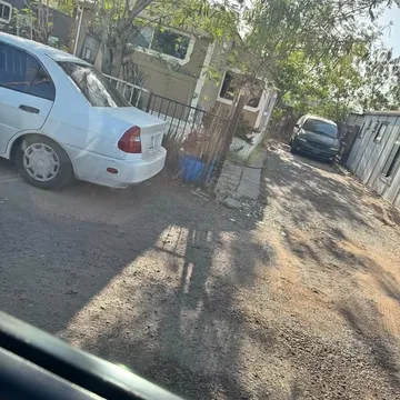 2001 Mitsubishi Mirage ES Sedan 4D