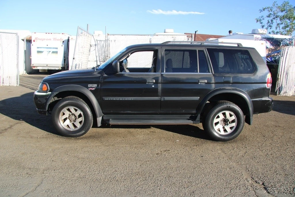 2001 Mitsubishi Pajero/Montero 3rd Gen - Image 3 of 21