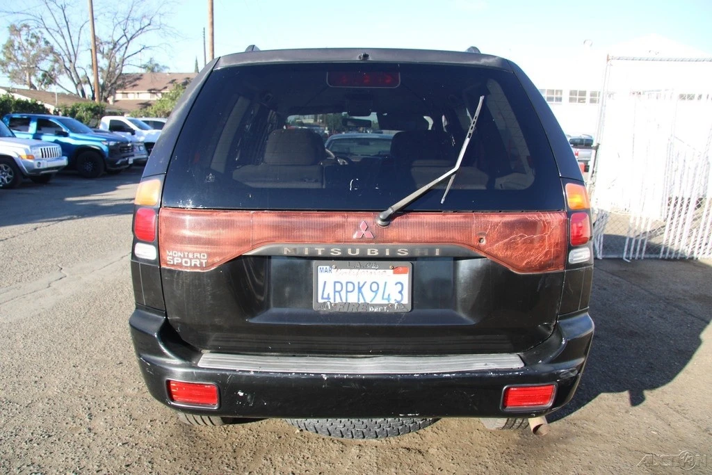2001 Mitsubishi Pajero/Montero 3rd Gen - Image 5 of 21