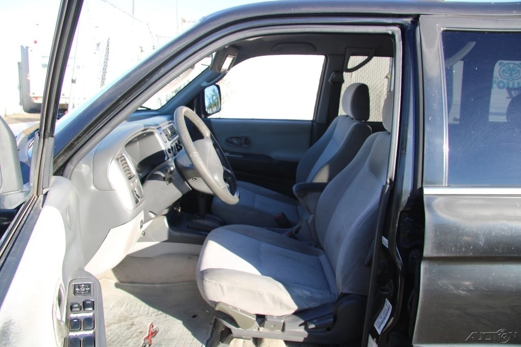 2001 Mitsubishi Pajero/Montero 3rd Gen - Image 12 of 21