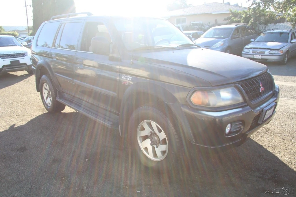 2001 Mitsubishi Pajero/Montero 3rd Gen - Image 8 of 21
