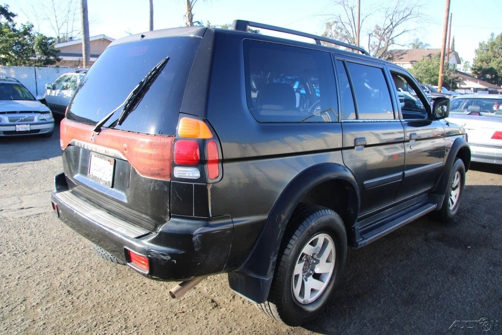 2001 Mitsubishi Pajero/Montero 3rd Gen - Image 6 of 21