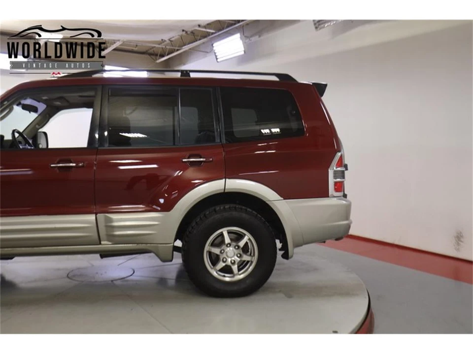 2001 Mitsubishi Pajero/Montero 3rd Gen - Image 10 of 31