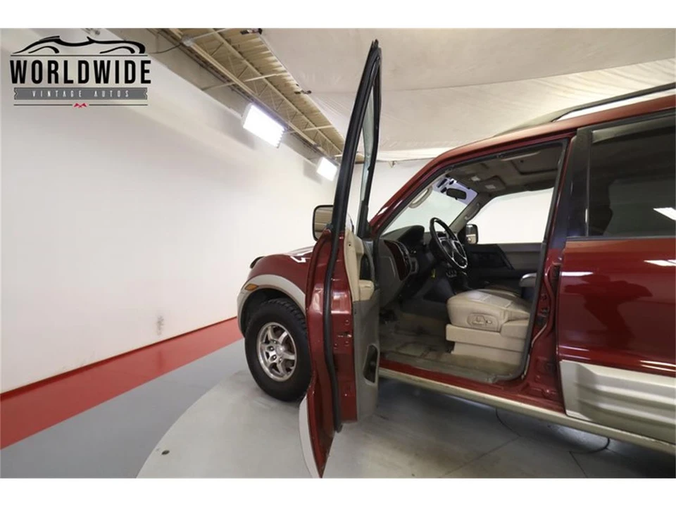 2001 Mitsubishi Pajero/Montero 3rd Gen - Image 25 of 31