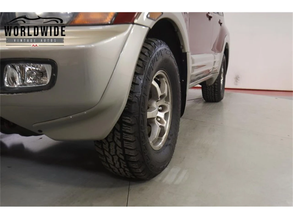 2001 Mitsubishi Pajero/Montero 3rd Gen - Image 11 of 31