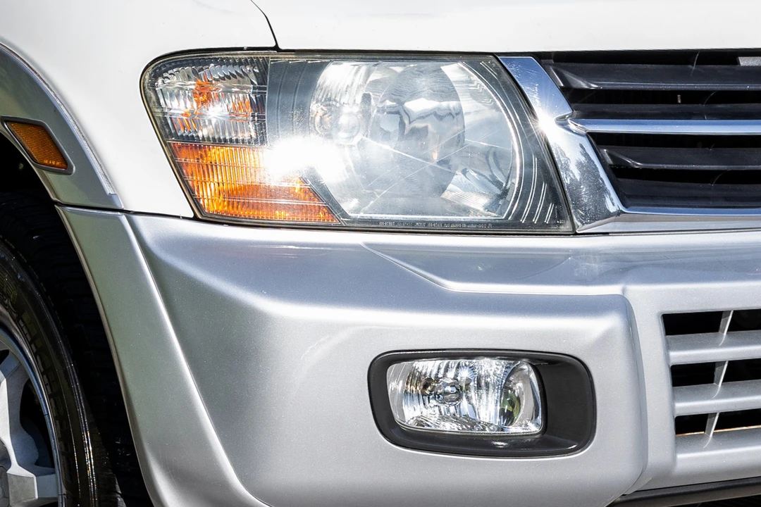 2001 Mitsubishi Pajero/Montero 3rd Gen - Image 21 of 31