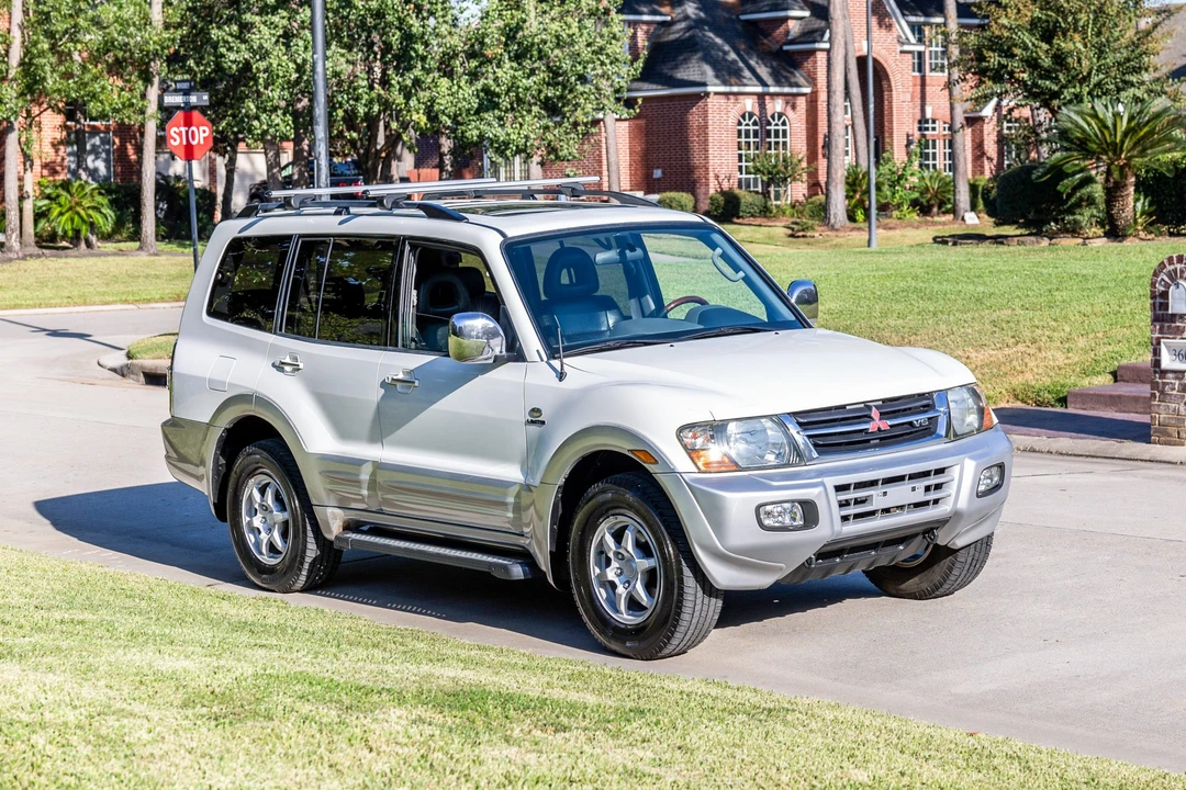 2001 Mitsubishi Pajero/Montero 3rd Gen - Image 4 of 31