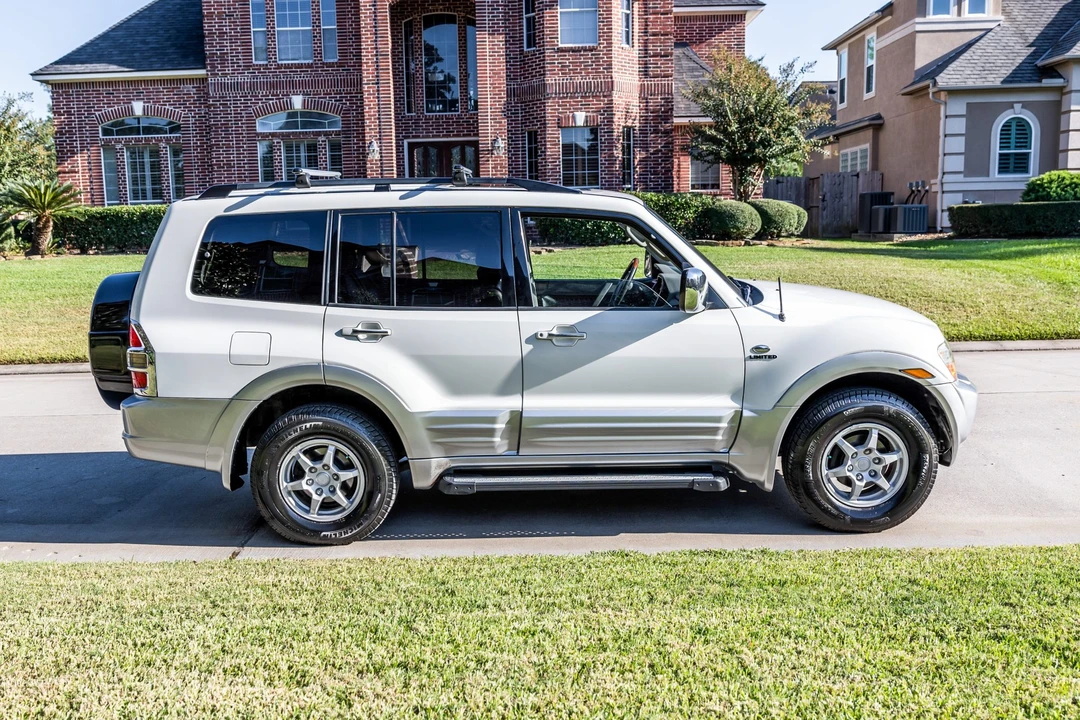 2001 Mitsubishi Pajero/Montero 3rd Gen - Image 5 of 31