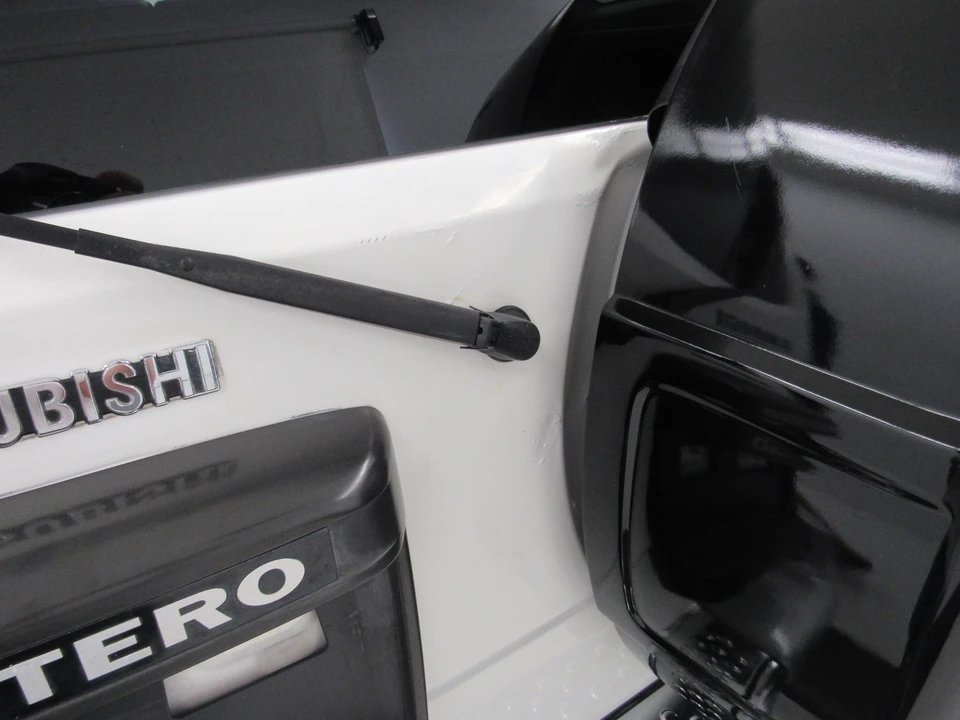 2001 Mitsubishi Pajero/Montero 3rd Gen - Image 31 of 31