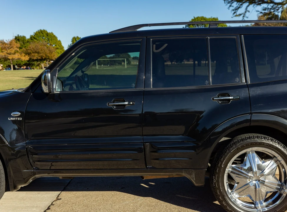 2001 Mitsubishi Pajero/Montero 3rd Gen - Image 23 of 31