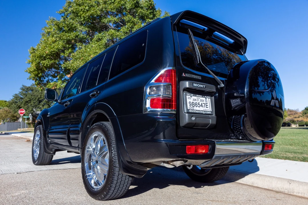 2001 Mitsubishi Pajero/Montero 3rd Gen - Image 6 of 31