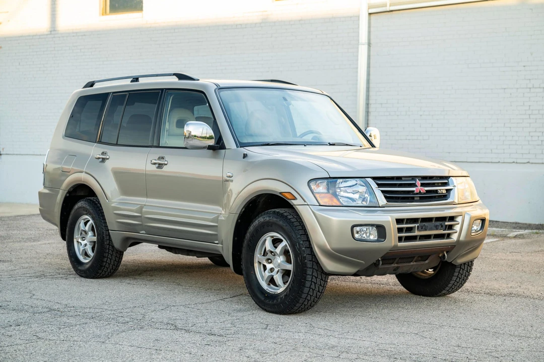 2001 Mitsubishi Pajero/Montero 3rd Gen - Image 15 of 31