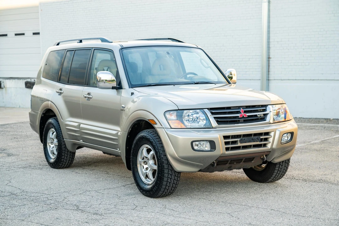 2001 Mitsubishi Pajero/Montero 3rd Gen - Image 16 of 31