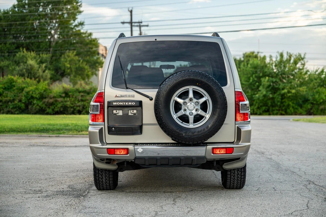 2001 Mitsubishi Pajero/Montero 3rd Gen - Image 9 of 31