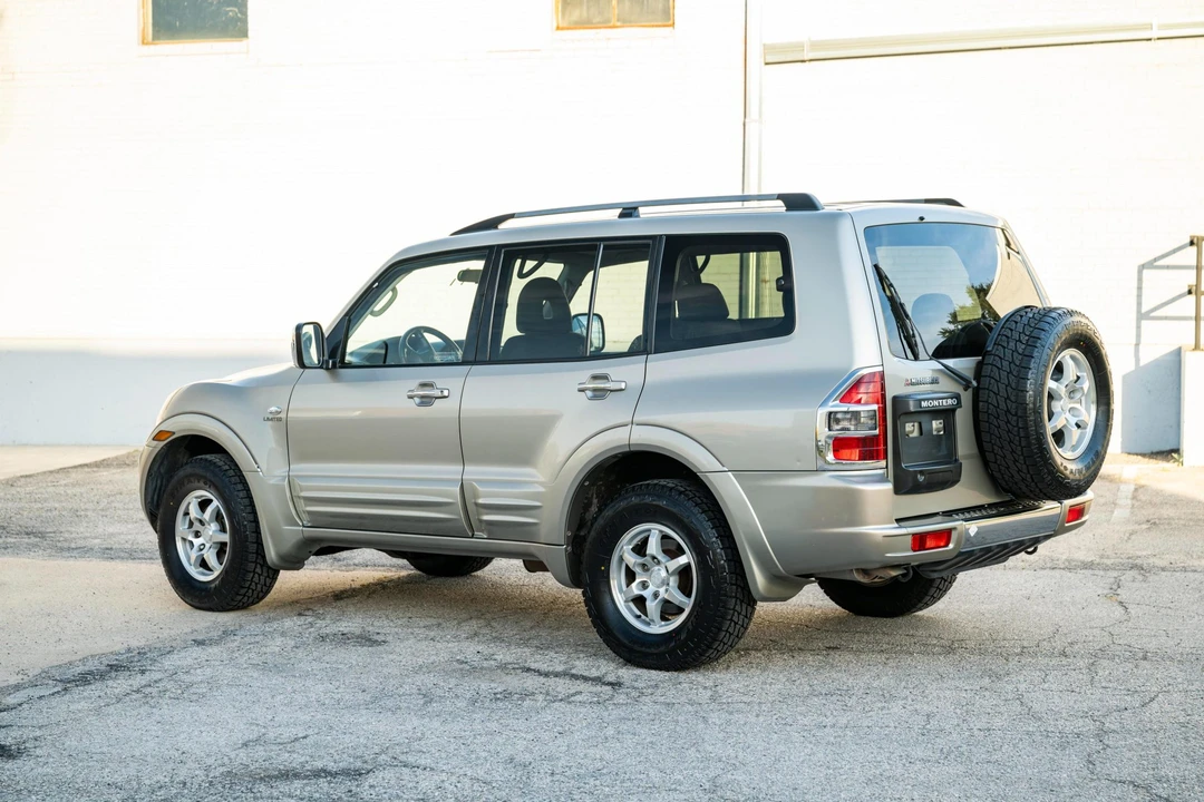2001 Mitsubishi Pajero/Montero 3rd Gen - Image 6 of 31