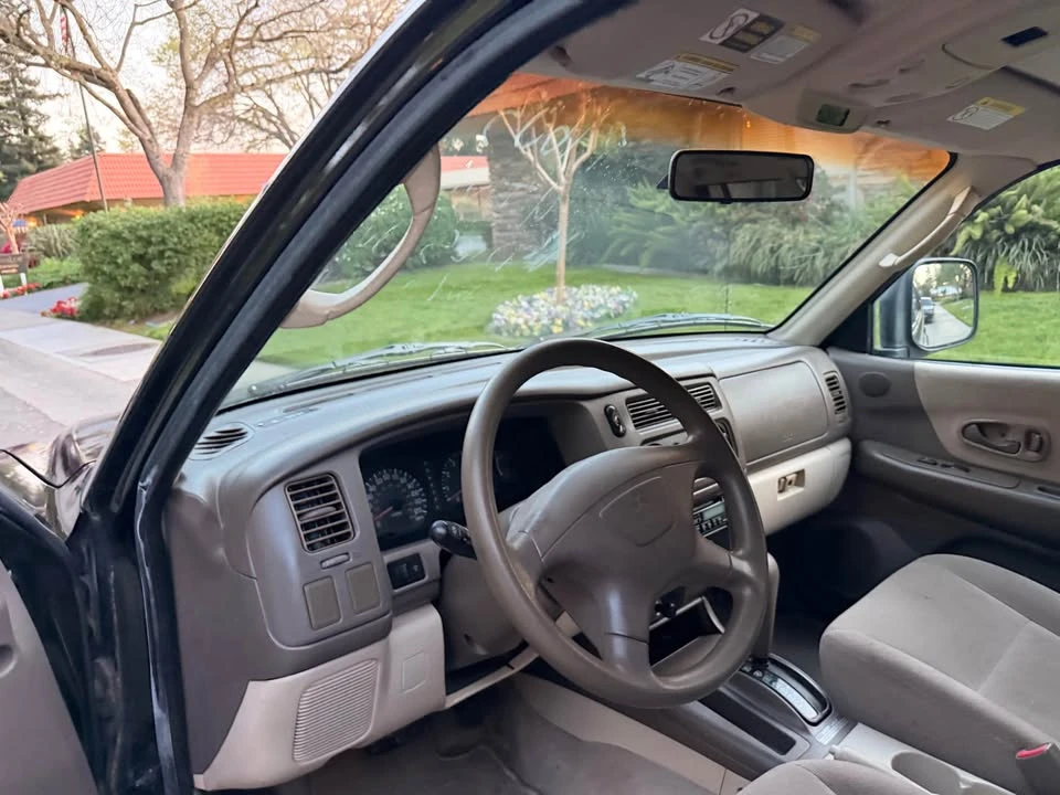 2001 Mitsubishi Pajero/Montero 3rd Gen - Image 8 of 13