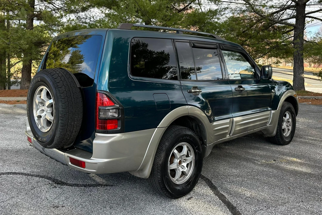 2001 Mitsubishi Pajero/Montero 3rd Gen - Image 4 of 31