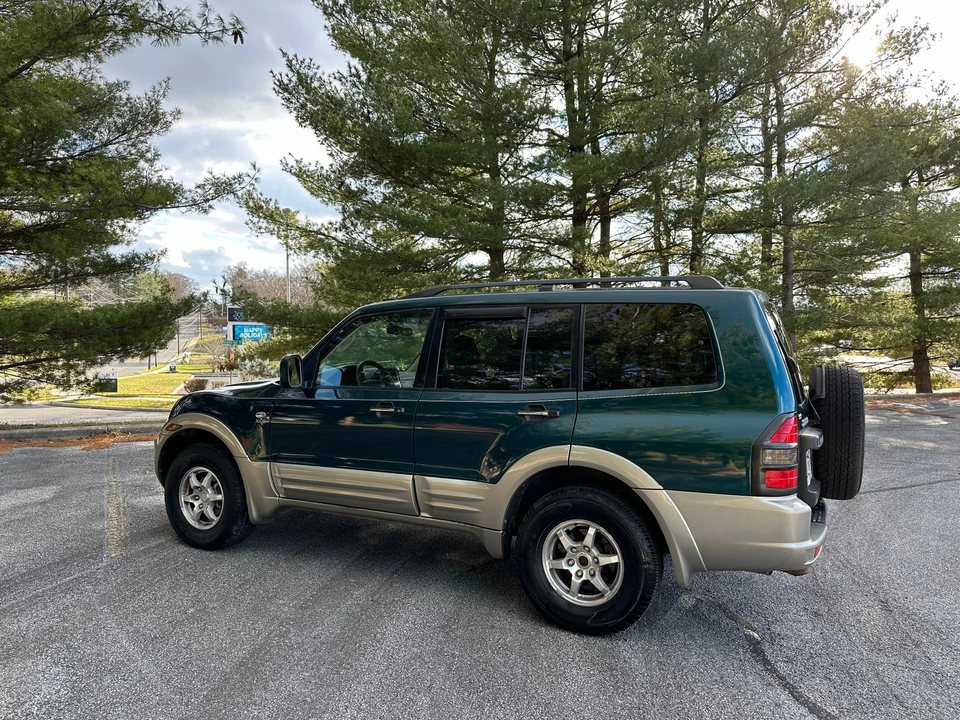 2001 Mitsubishi Pajero/Montero 3rd Gen - Image 10 of 31