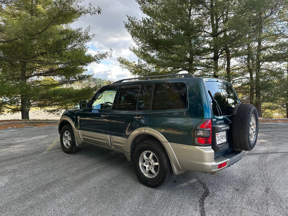 2001 Mitsubishi Pajero/Montero 3rd Gen - Image 11 of 31