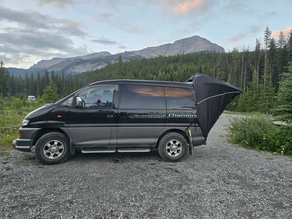 2001 Mitsubishi Delica 4th Gen - Image 3 of 12