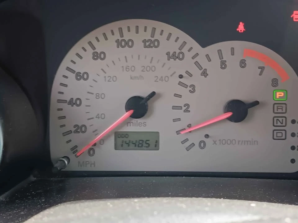 2001 Mitsubishi Eclipse 3rd Gen - Image 8 of 11