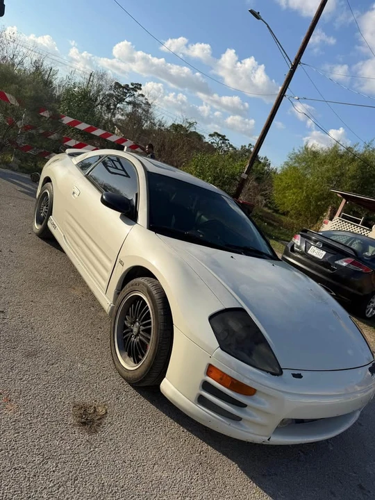 2001 Mitsubishi Eclipse 3rd Gen - Image 2 of 6
