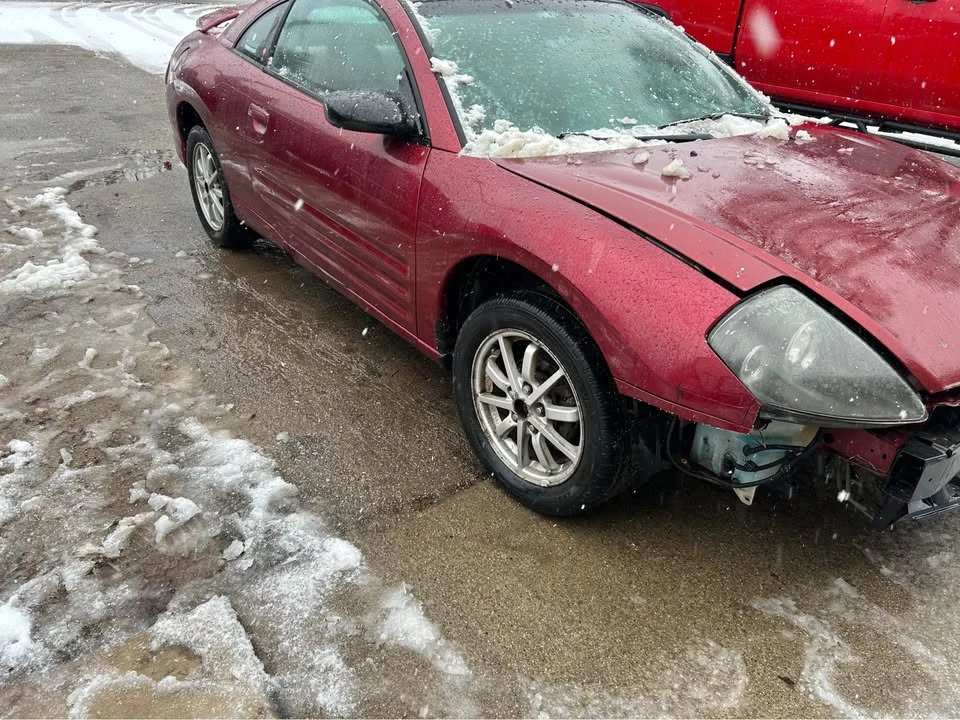 2001 Mitsubishi Eclipse 3rd Gen - Image 9 of 16