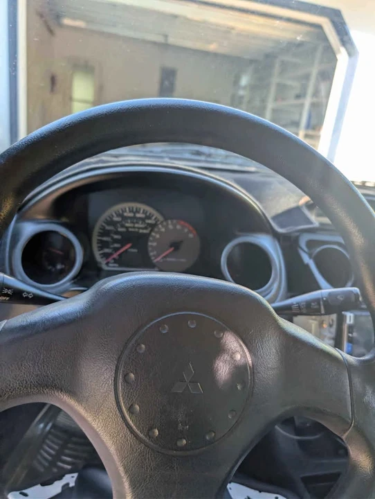 2001 Mitsubishi Eclipse 3rd Gen - Image 7 of 8