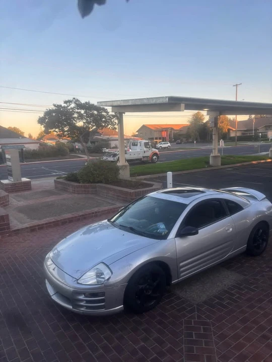 2001 Mitsubishi Eclipse 3rd Gen - Image 2 of 7