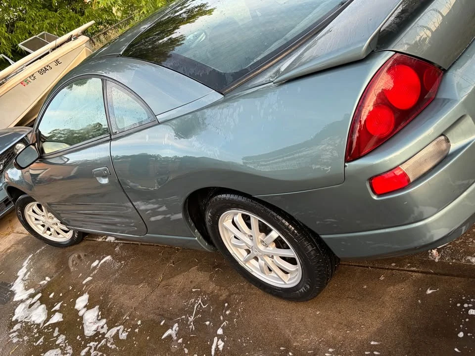 2001 Mitsubishi Eclipse 3rd Gen - Image 4 of 7