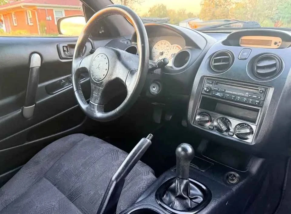 2001 Mitsubishi Eclipse 3rd Gen - Image 10 of 10