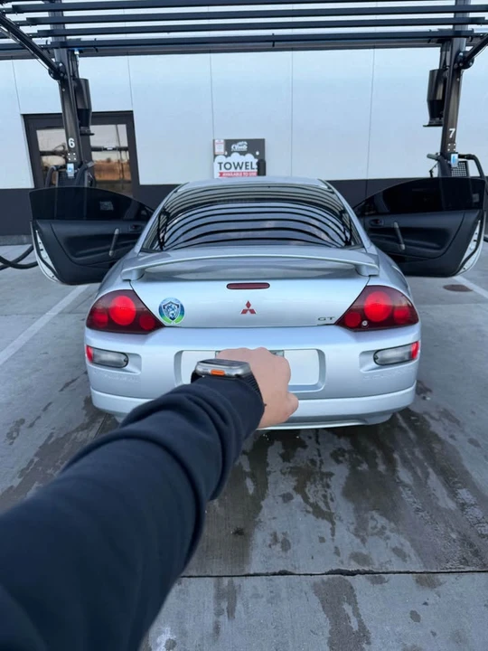 2001 Mitsubishi Eclipse 3rd Gen - Image 5 of 8