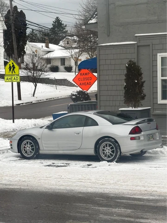 2001 Mitsubishi Eclipse 3rd Gen - Image 8 of 11