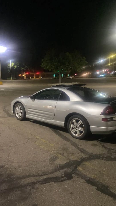 2001 Mitsubishi Eclipse 3rd Gen - Image 2 of 2