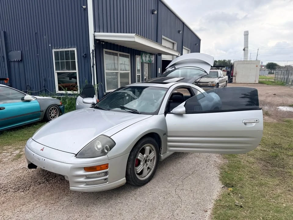 2001 Mitsubishi Eclipse 3rd Gen - Image 3 of 9