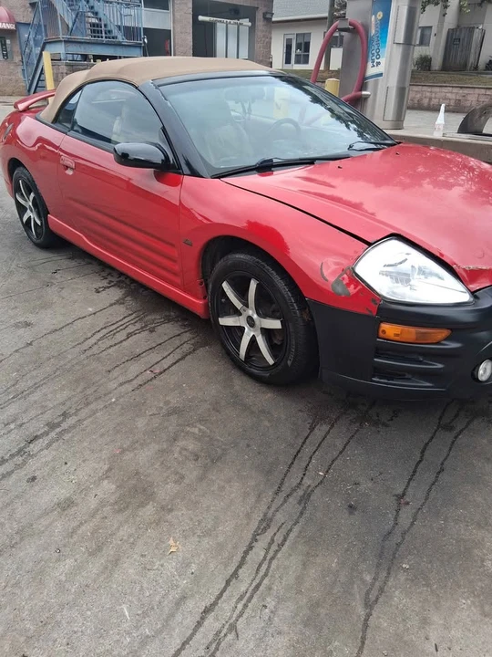 2001 Mitsubishi Eclipse 3rd Gen - Image 2 of 4