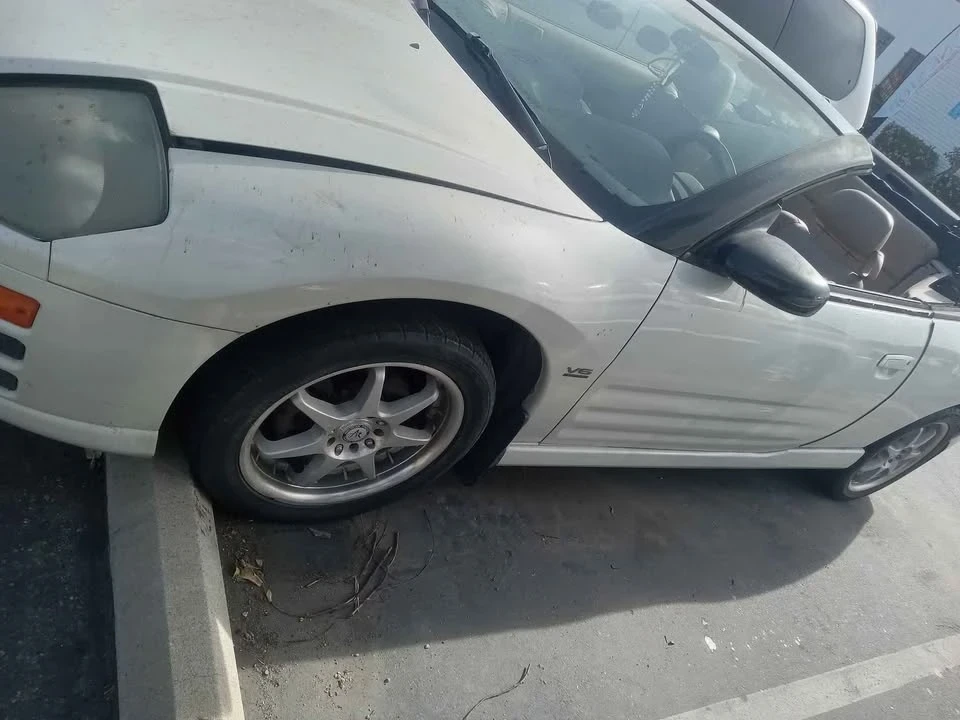2001 Mitsubishi Eclipse 3rd Gen - Image 4 of 8