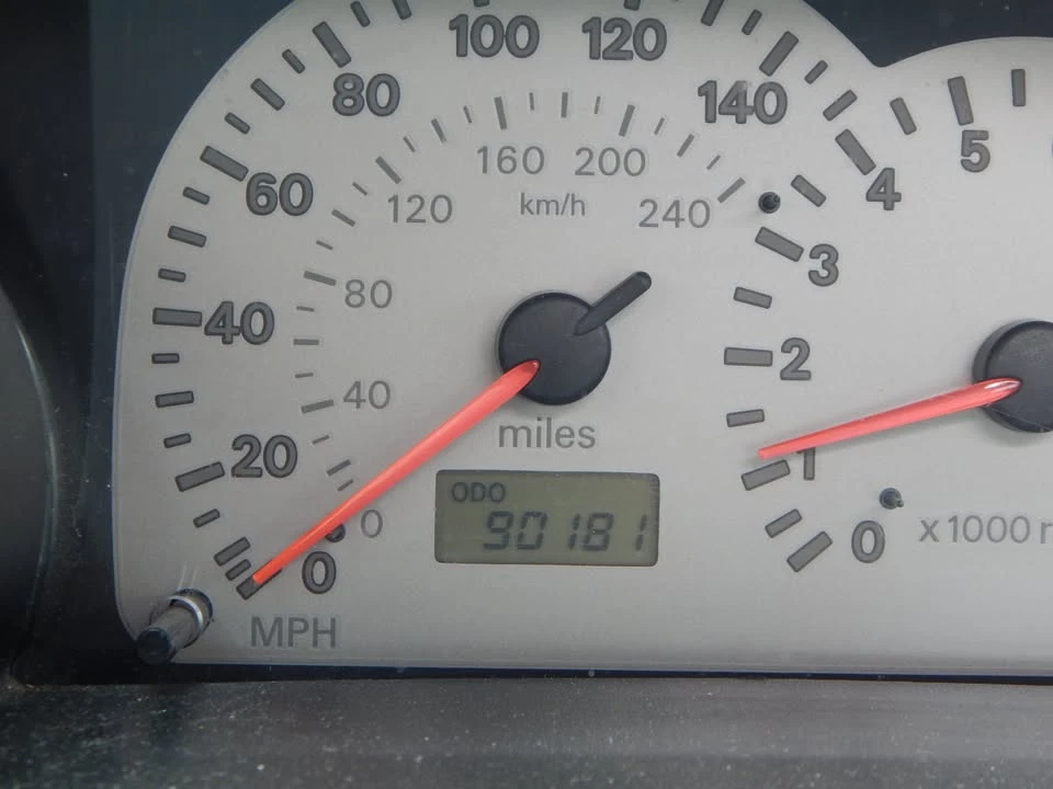 2001 Mitsubishi Eclipse 3rd Gen - Image 5 of 7