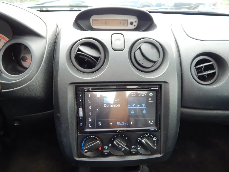 2001 Mitsubishi Eclipse 3rd Gen - Image 6 of 7