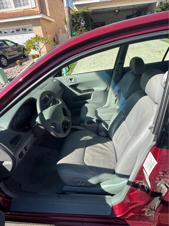 2001 Mitsubishi Galant 8th Gen - Image 4 of 10