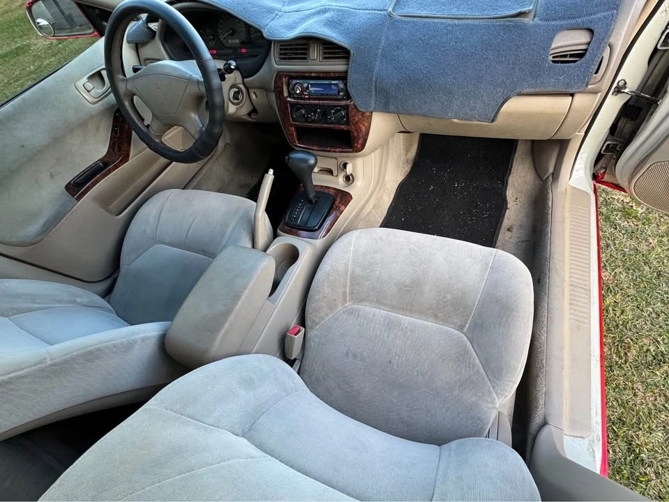 2001 Mitsubishi Galant 8th Gen - Image 4 of 16