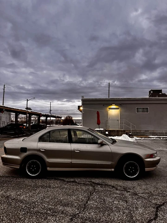 2001 Mitsubishi Galant 8th Gen - Image 4 of 20