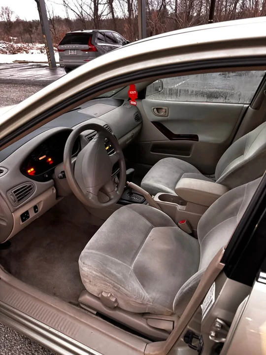 2001 Mitsubishi Galant 8th Gen - Image 15 of 20