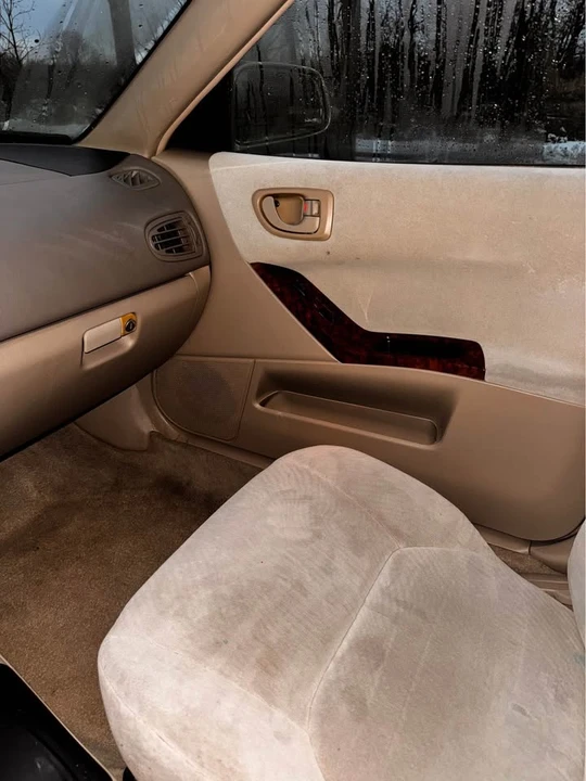2001 Mitsubishi Galant 8th Gen - Image 19 of 20