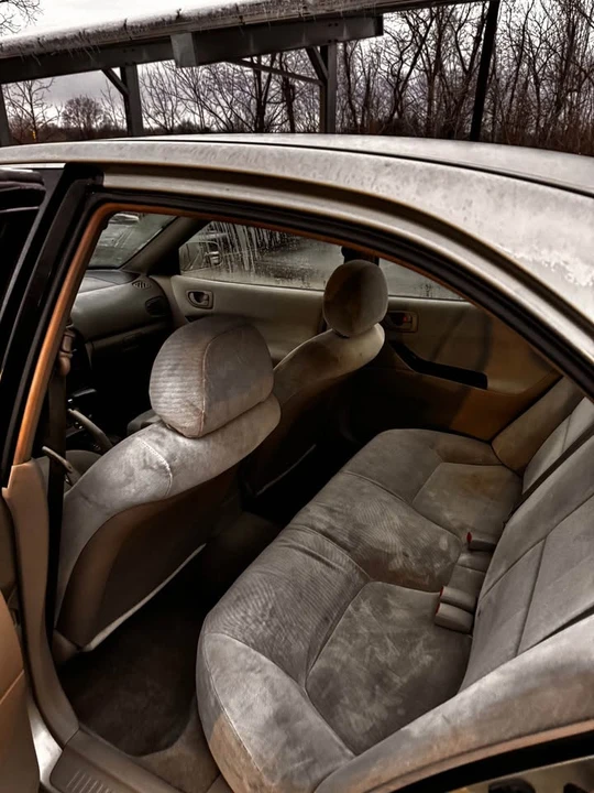 2001 Mitsubishi Galant 8th Gen - Image 12 of 20
