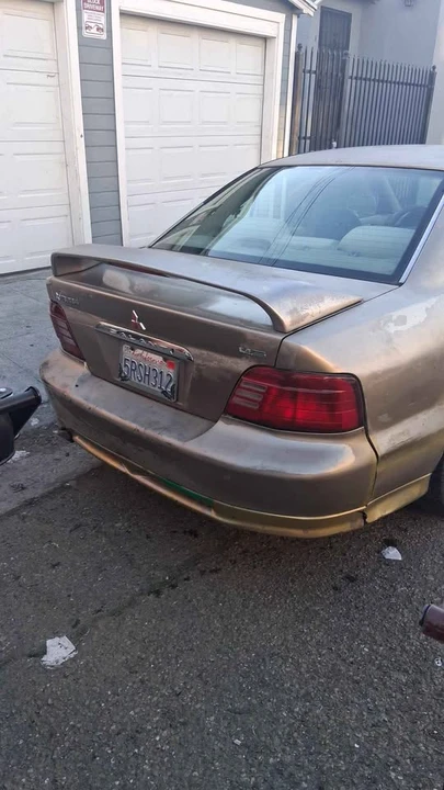 2001 Mitsubishi Galant 8th Gen - Image 3 of 9