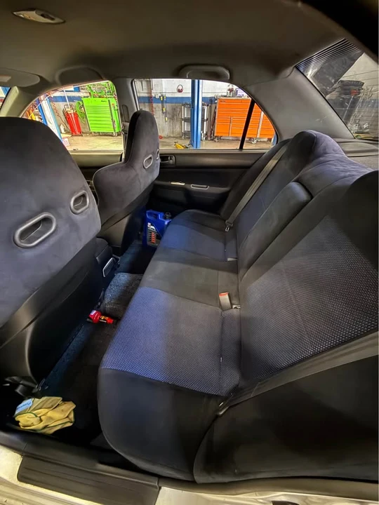 2001 Mitsubishi Lancer - Image 14 of 17